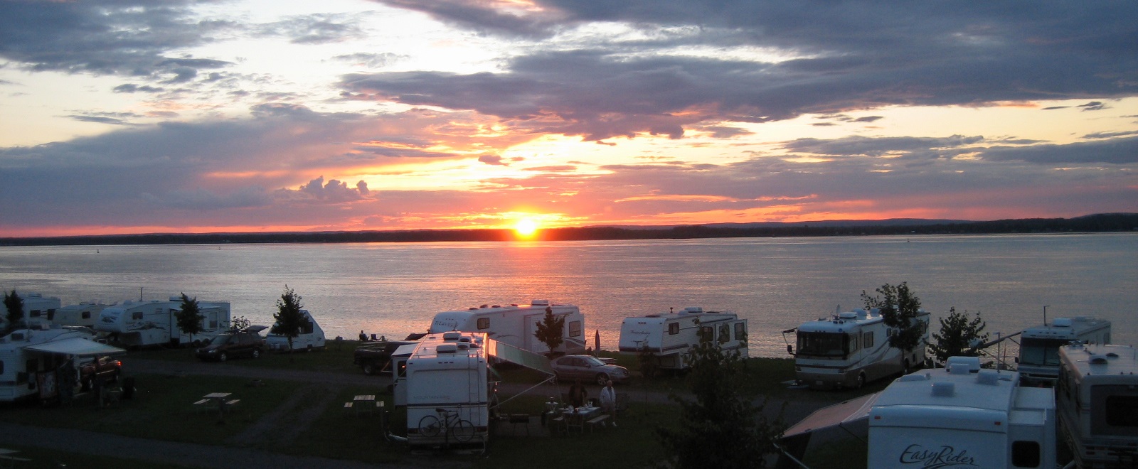 Camping Cap à la Roche (DeschaillonssurSaintLaurent) Tourisme