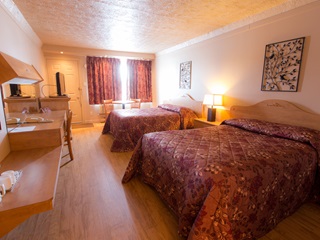 Travelodge by Wyndham Drummondville (Motel Blanchet)