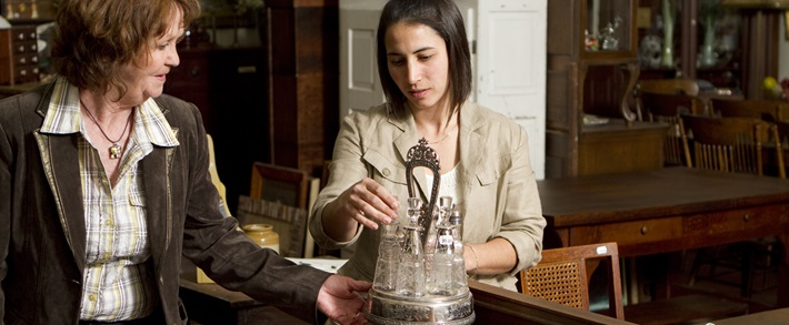 Antiques, local artisans and art galeries