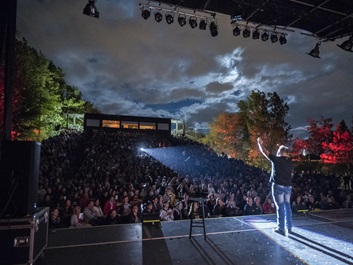 Festival de la blague - Foule - Listing