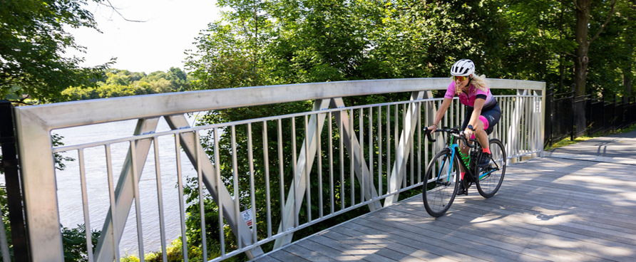 Vélo au Centre-du-Québec : circuits, saveurs et paysages à couper le souffle