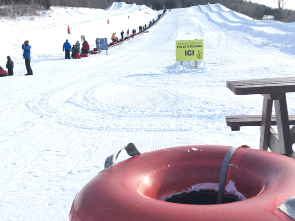 Super zone de glissades Le Tube