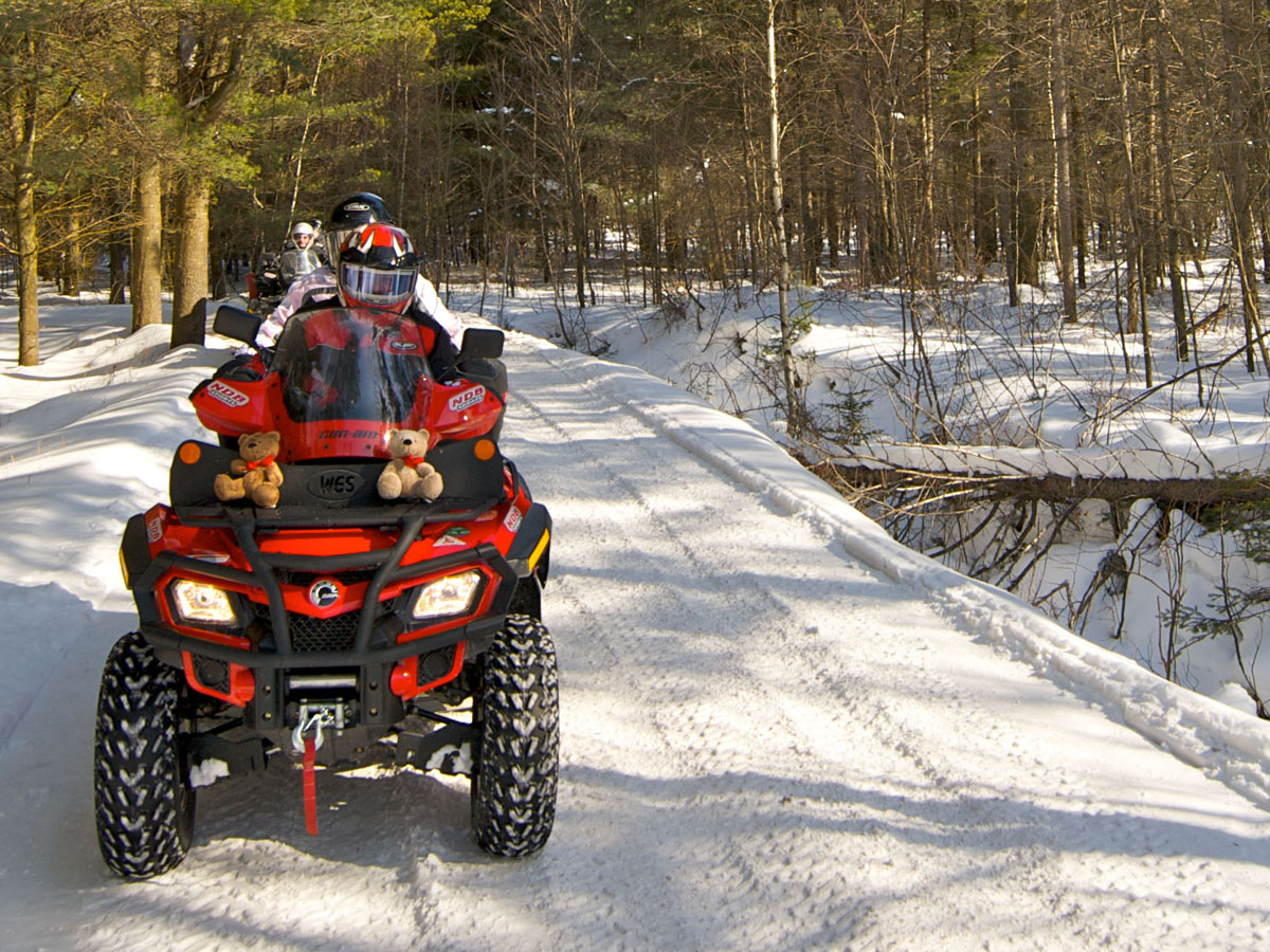 Quad - Sentier large Profitez de nos sentiers larges et bien entretenus.