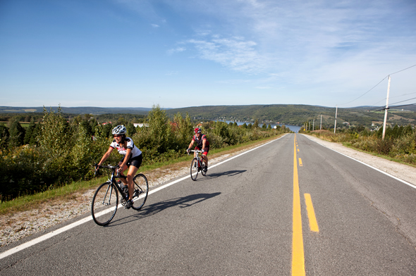 Circuit sur route à proximité du Parc linéaire des Bois-Francs.