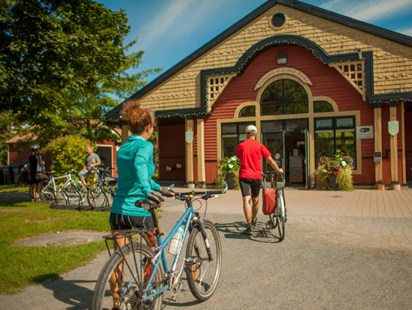 La vélogare de Victoriaville, un point de départ de randonnée vélo