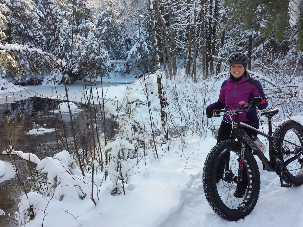 Parc régional de la rivière Gentilly - Fille avec fatbike - Listing